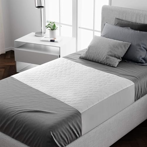 Lynmark Washable Bed Pads - Non-Slip Waterproof Incontinence Protector 2 Pack