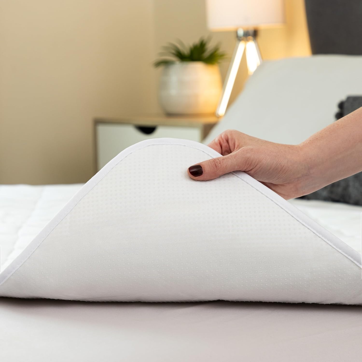 McLiberty Bed Pads Washable Waterproof Pack of 2 1