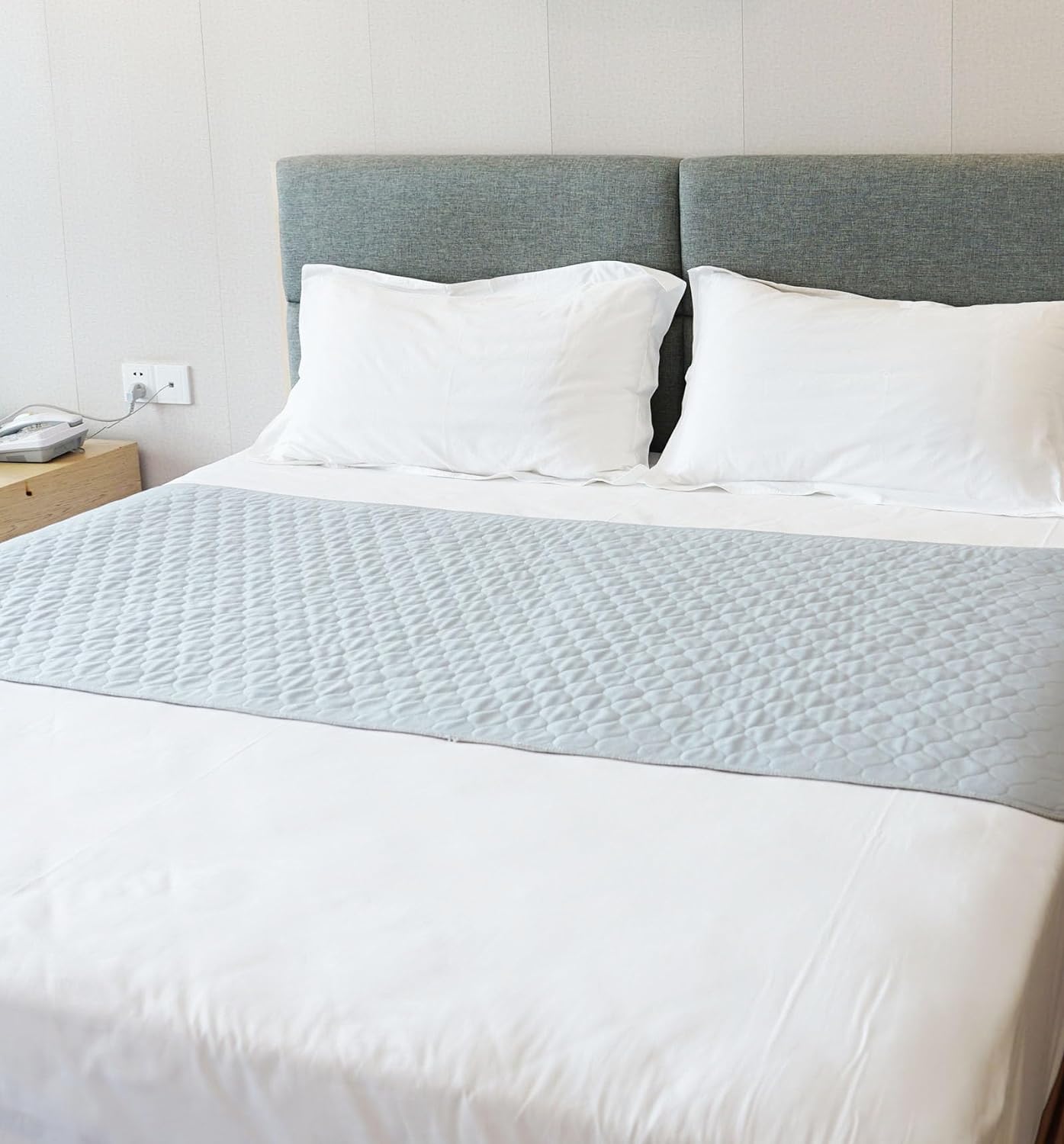 Careboree Waterproof Bed Pads for Incontinence