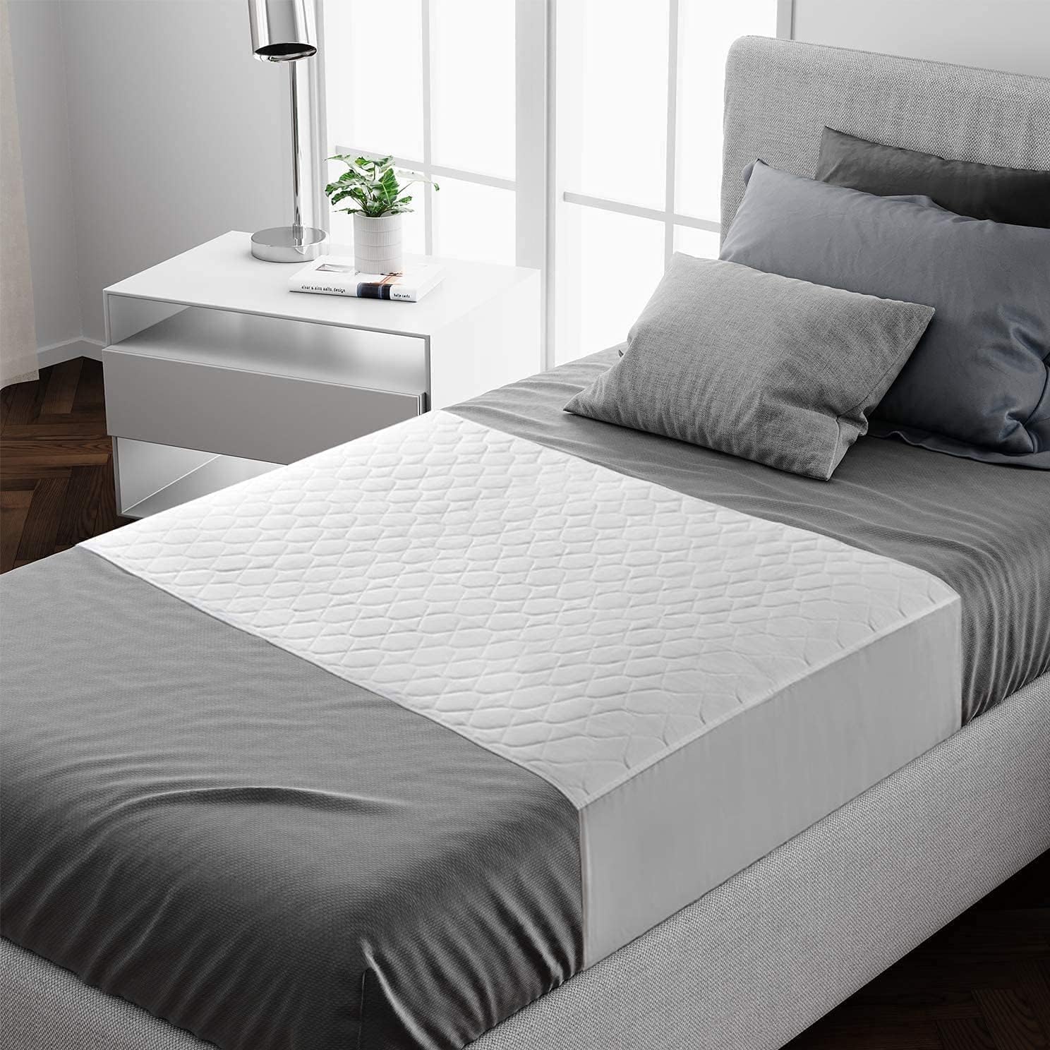Lynmark Washable Bed Pads - Non-Slip Waterproof Incontinence Protector 2 Pack
