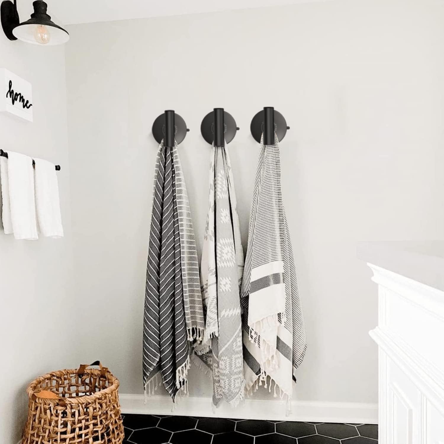 DGYB 15LB Suction Cup Towel Hooks Set of 2 Black Stainless Steel